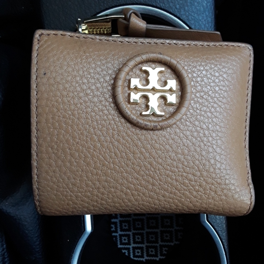 Tory burch mini wallet